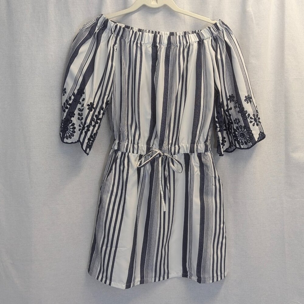 Style House Size Small Navy/White Striped Mini Dress